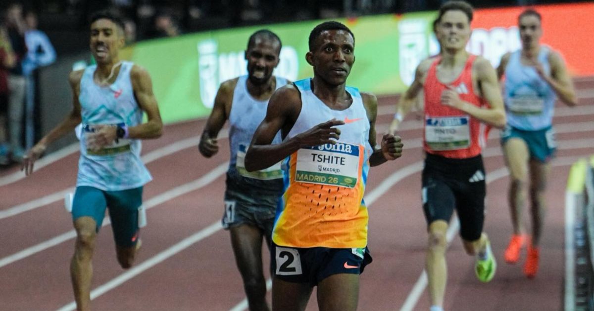 Tshepo Tshite sprinting toward the finish line to win the men’s 3000m at Madrid Indoor Tour 2026.